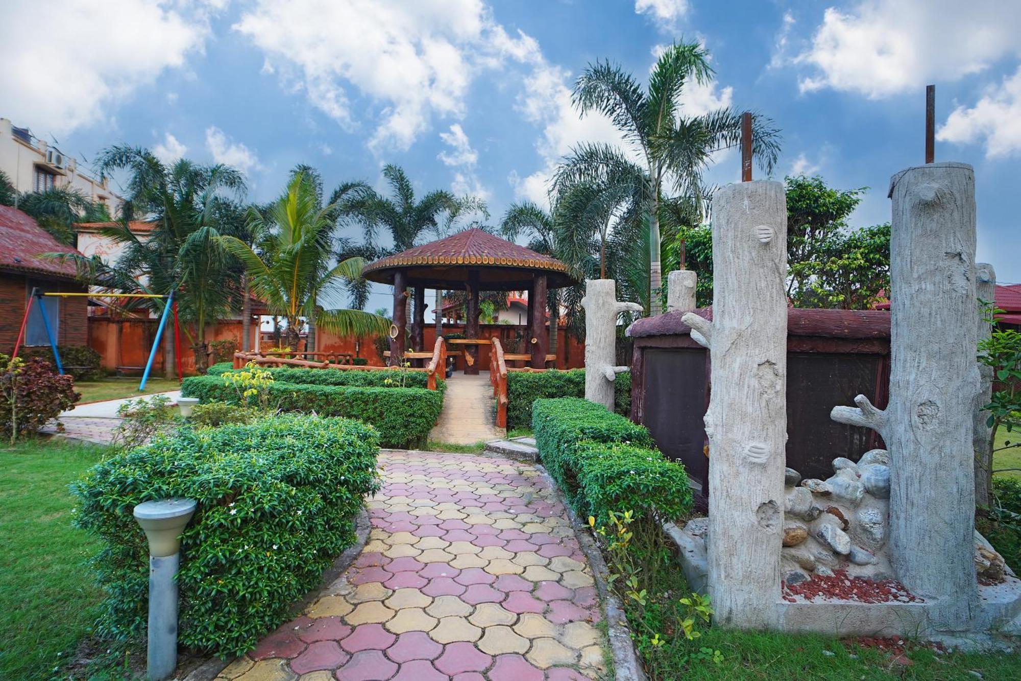 Gharana Resort !! Best Family Resort Near Kolkata With Swimming Pool !! Singur Екстер'єр фото