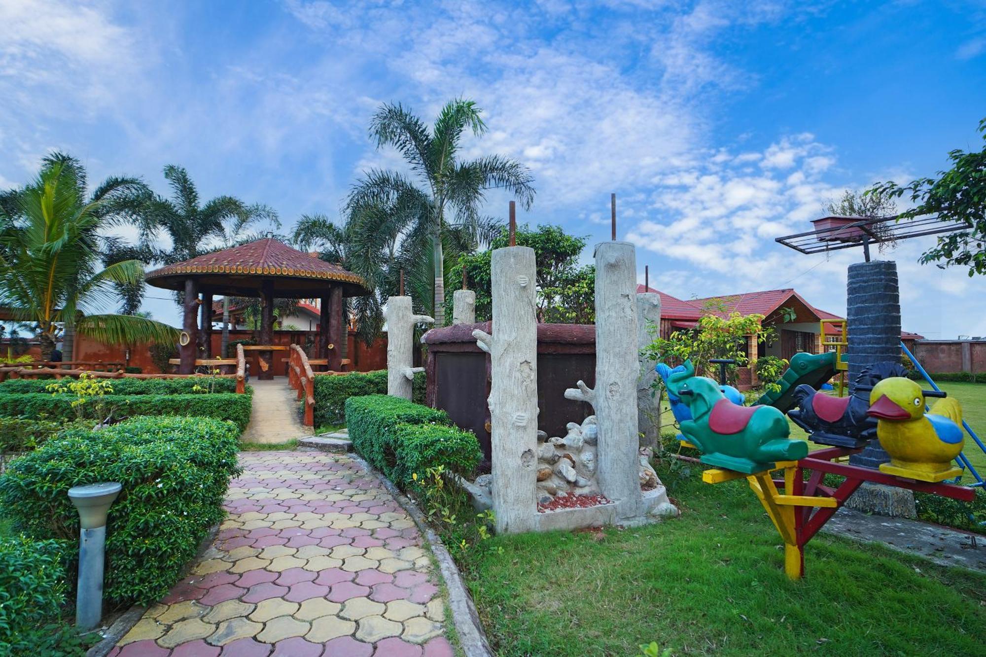 Gharana Resort !! Best Family Resort Near Kolkata With Swimming Pool !! Singur Екстер'єр фото