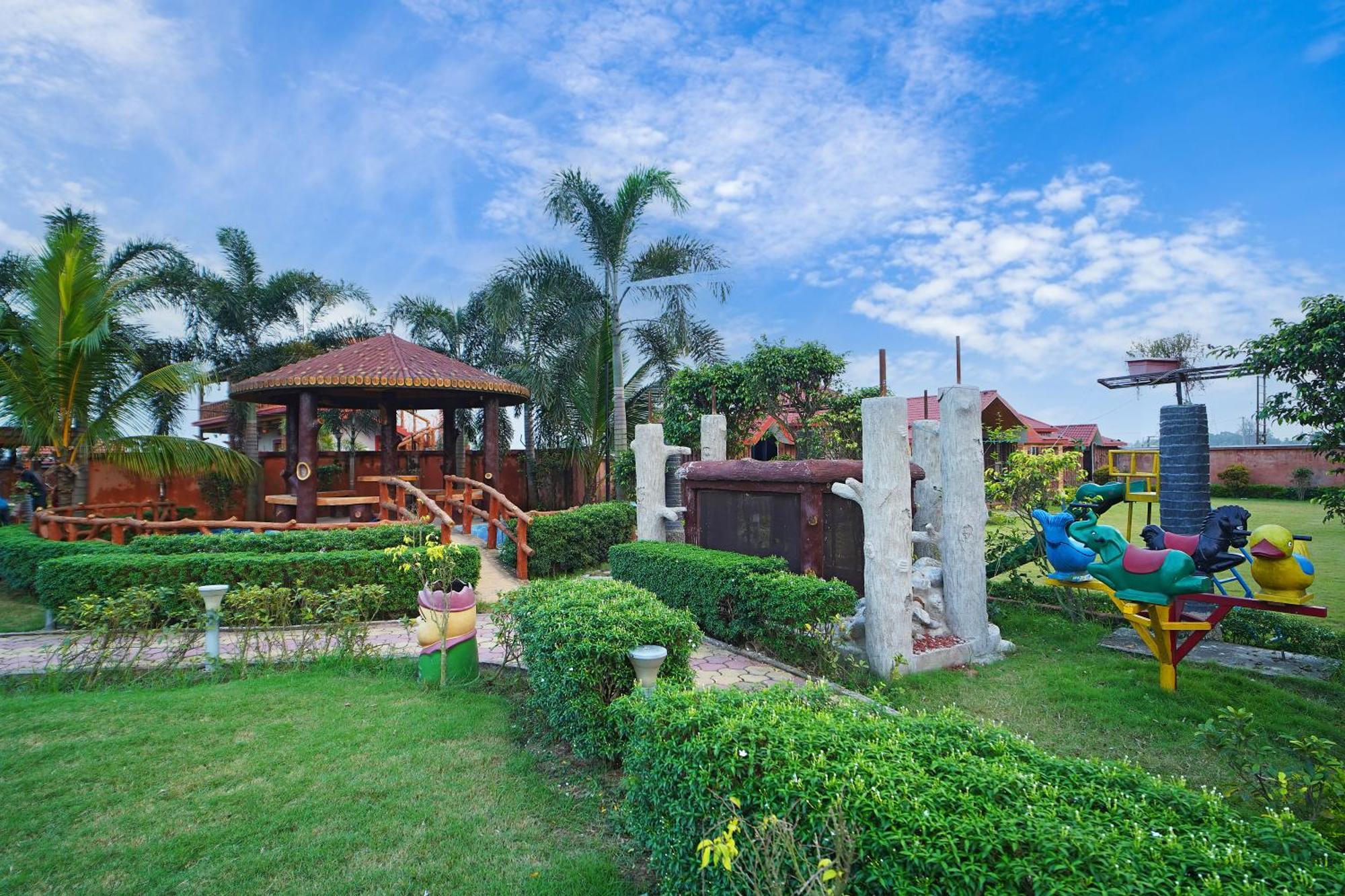 Gharana Resort !! Best Family Resort Near Kolkata With Swimming Pool !! Singur Екстер'єр фото
