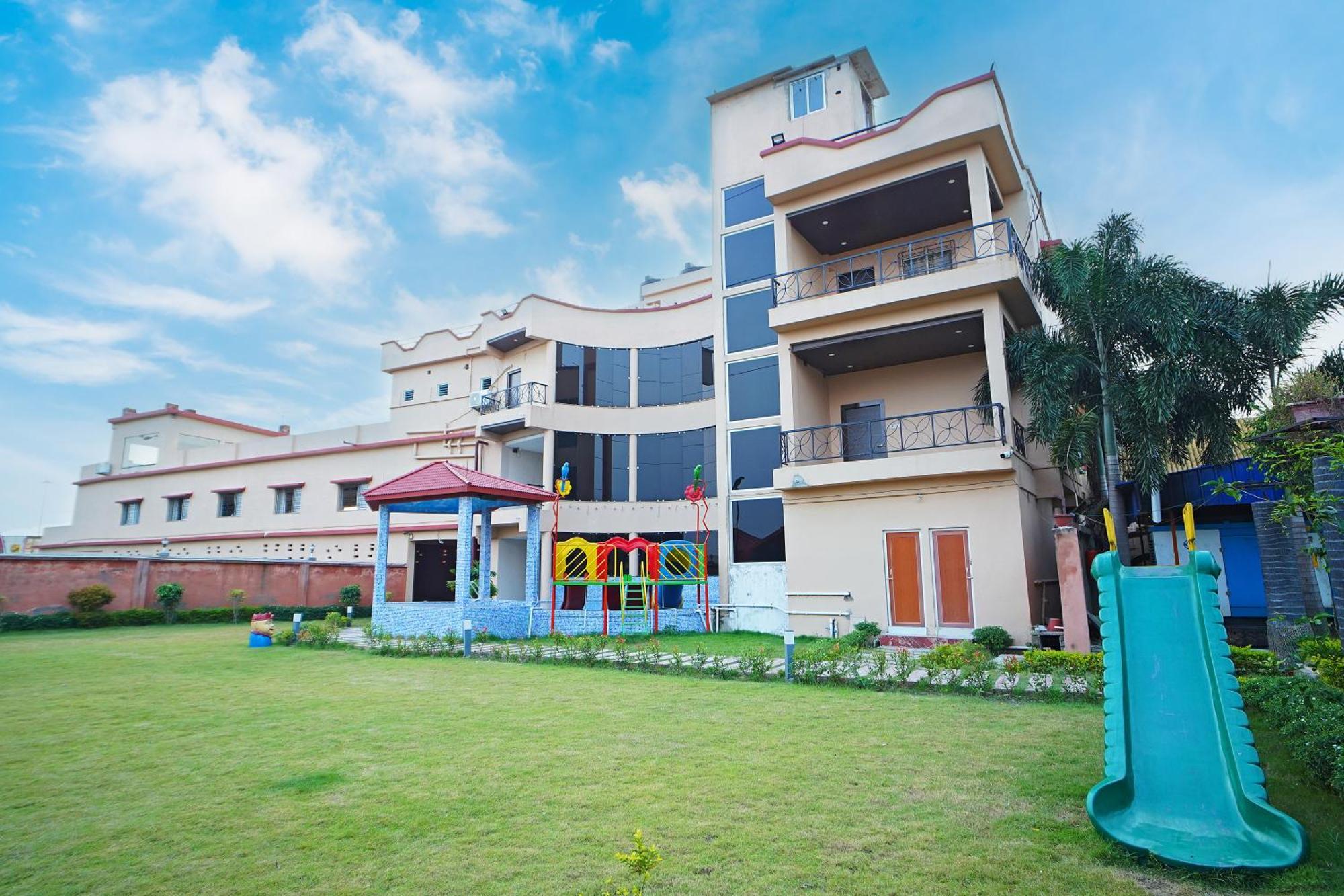 Gharana Resort !! Best Family Resort Near Kolkata With Swimming Pool !! Singur Екстер'єр фото