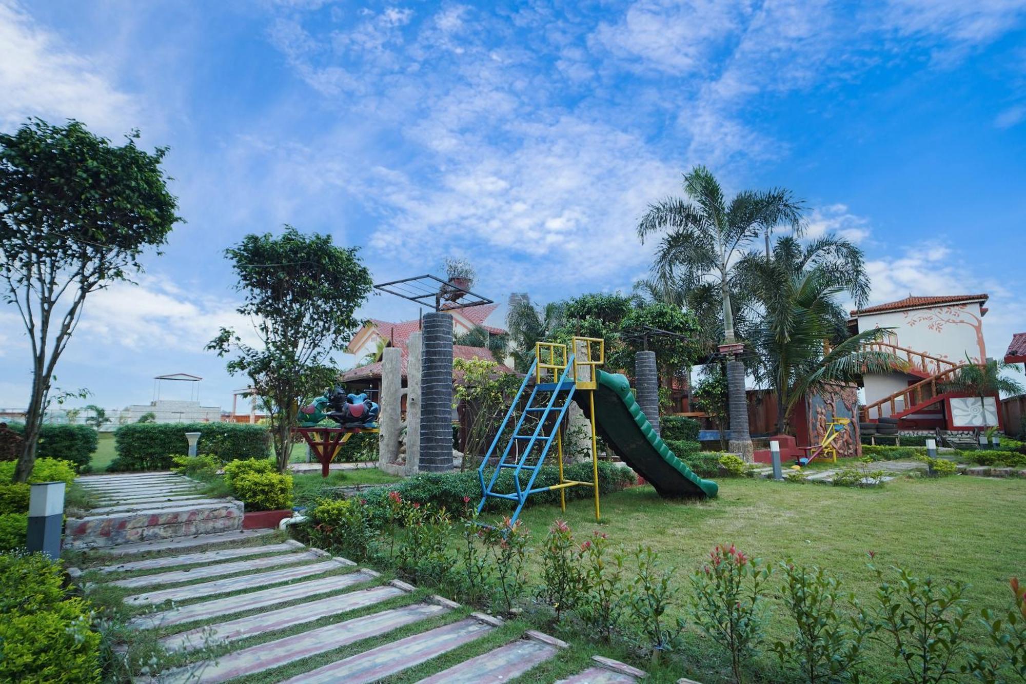 Gharana Resort !! Best Family Resort Near Kolkata With Swimming Pool !! Singur Екстер'єр фото